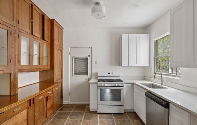 326 E Mistletoe Ave, San Antonio, TX 78212 — photo 6