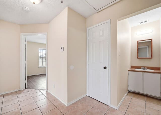 7642-7448  Windsor Oaks, San Antonio, TX 78239 — photo 24