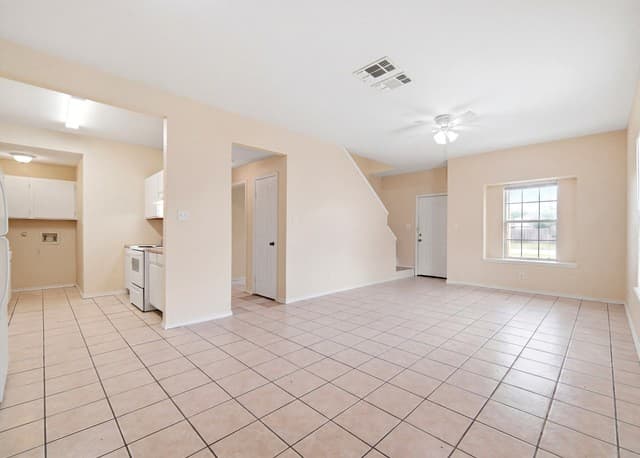 7642-7448  Windsor Oaks, San Antonio, TX 78239 — photo 9