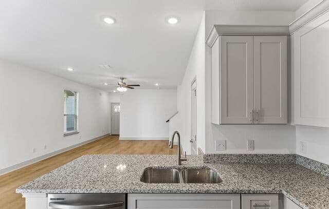 7545  Briarwood Pass, San Antonio, TX 78252 — photo 21