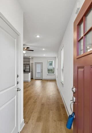 7545  Briarwood Pass, San Antonio, TX 78252 — photo 4