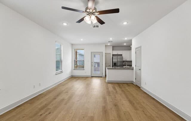 7545  Briarwood Pass, San Antonio, TX 78252 — photo 5