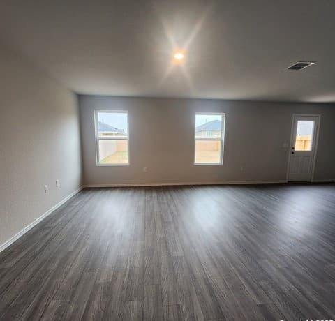 12911  Lorena Ochoa, San Antonio, TX 78221 — photo 4