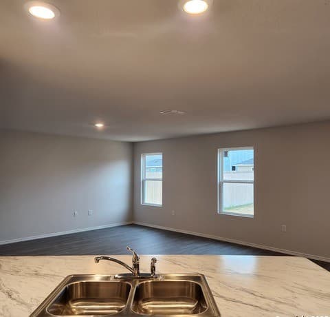 12911  Lorena Ochoa, San Antonio, TX 78221 — photo 5