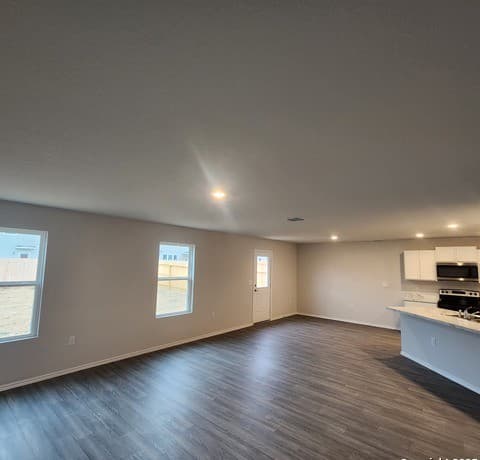 12911  Lorena Ochoa, San Antonio, TX 78221 — photo 6