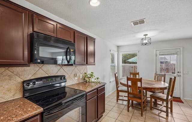 624  Cotton Patch, Schertz, TX 78154 — photo 17