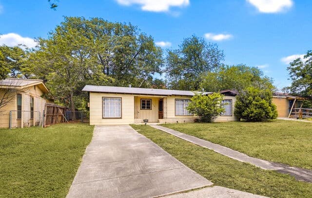 115 Loy Dr
