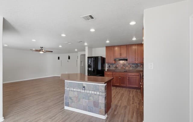 233  Springtree Trl, Cibolo, TX 78108 — photo 16