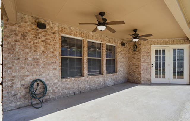 233  Springtree Trl, Cibolo, TX 78108 — photo 9