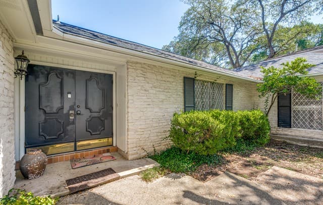 10911 Whispering Wind St, San Antonio, TX 78230 — photo 23