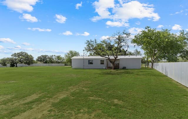 13950  Ih 35, Moore, TX 78057 — photo 6