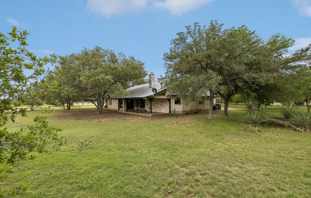 4125  County Road 251, Hondo, TX 78861 — photo 23