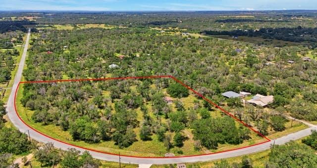 1440 Clear Lake Loop