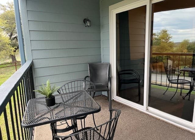943  Parkview Unit APT C3, Canyon Lake, TX 78133 — photo 7