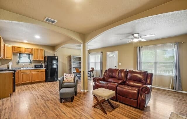 4229 & 4225  Mansion, Von Ormy, TX 78073 — photo 12