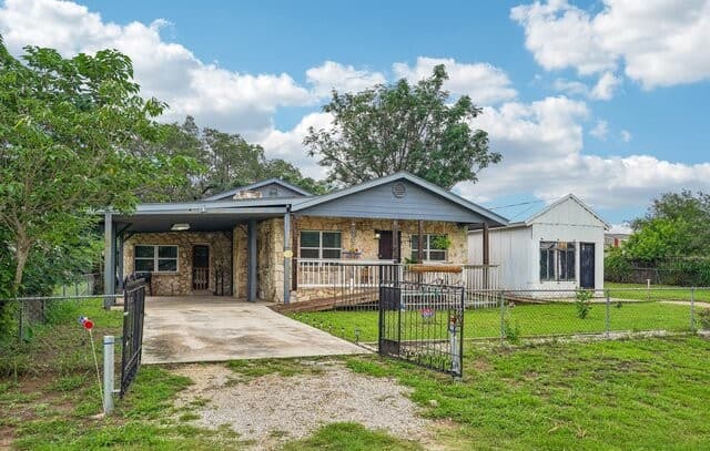 4229 & 4225  Mansion, Von Ormy, TX 78073 — photo 3