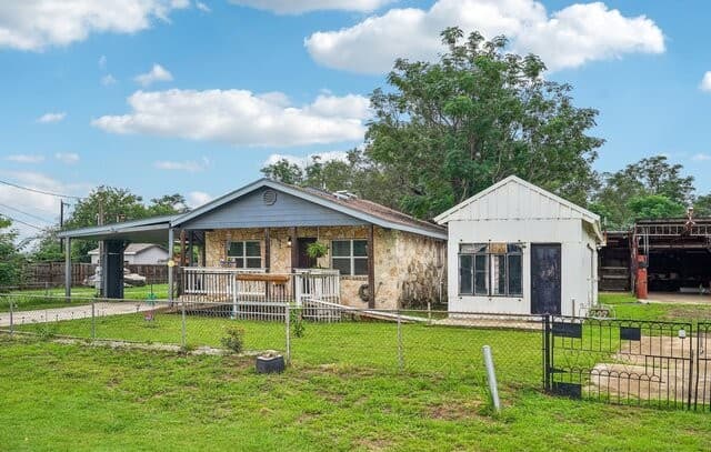 4229 & 4225  Mansion, Von Ormy, TX 78073 — photo 4