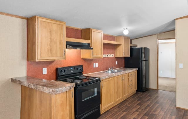 311 N Reed St, Pleasanton, TX 78064 — photo 8