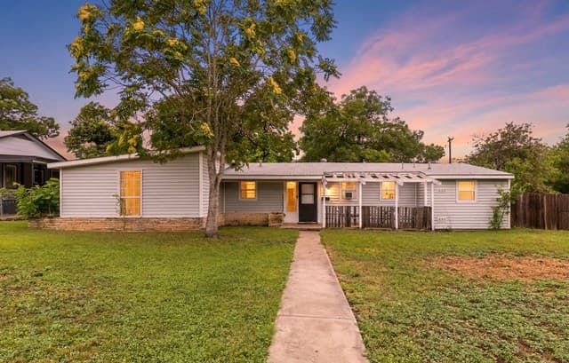 530  John Adams Dr