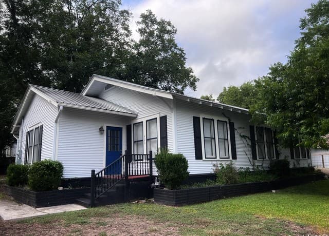 420  Willow Ave A Unit A