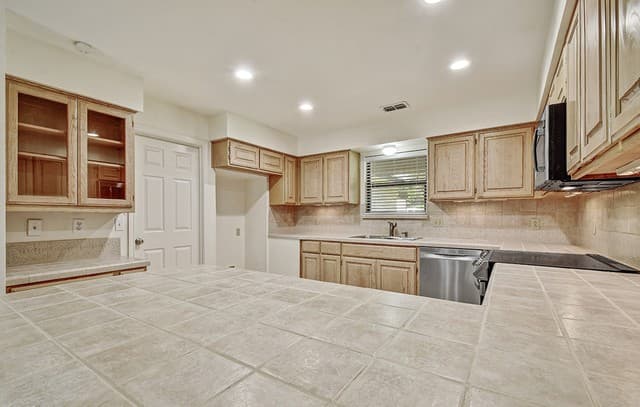 26246  High Timber Pass St, San Antonio, TX 78260 — photo 20