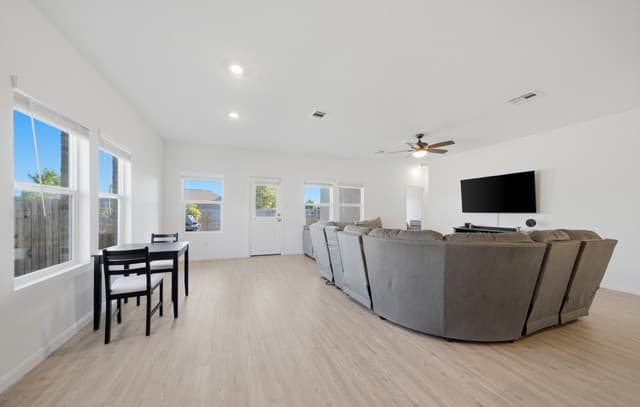 14910  Cardigan Wheel, San Antonio, TX 78254 — photo 15