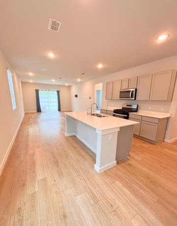 5315  Tourmaline Loop, San Antonio, TX 78222 — photo 5