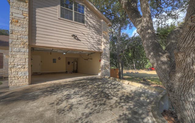 1060  Somerset, Canyon Lake, TX 78133 — photo 13
