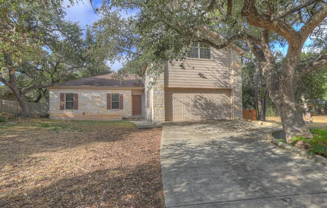 1060  Somerset, Canyon Lake, TX 78133 — photo 4