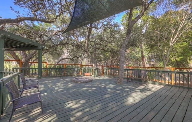 1060  Somerset, Canyon Lake, TX 78133 — photo 7