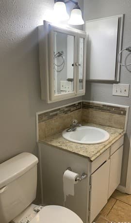 8503  Glen Ct, San Antonio, TX 78239 — photo 12
