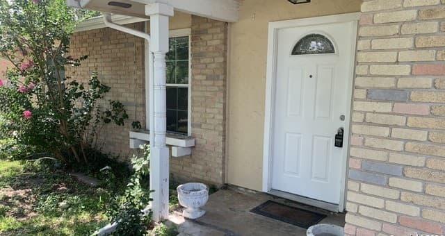 8503  Glen Ct, San Antonio, TX 78239 — photo 3