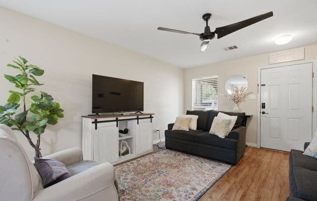 9118  Sahara Woods, Universal City, TX 78148 — photo 3