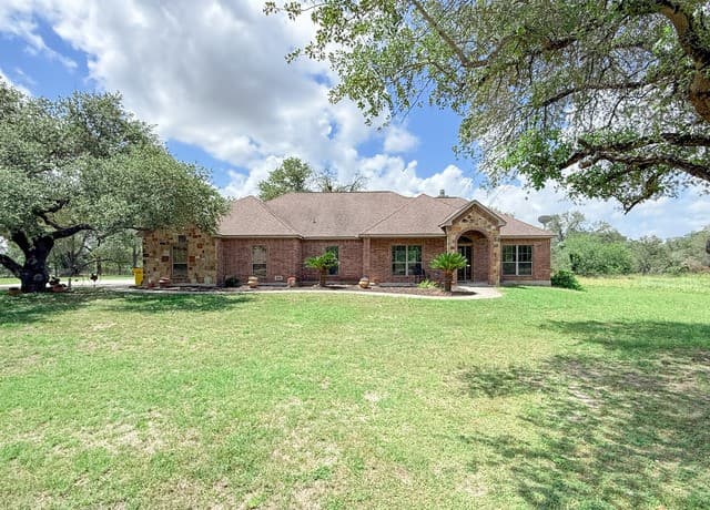 124  County Road 6879