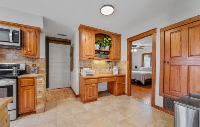 208  Oak Bend Dr, La Vernia, TX 78121 — photo 10