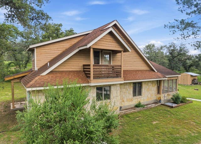 208  Oak Bend Dr, La Vernia, TX 78121 — photo 2