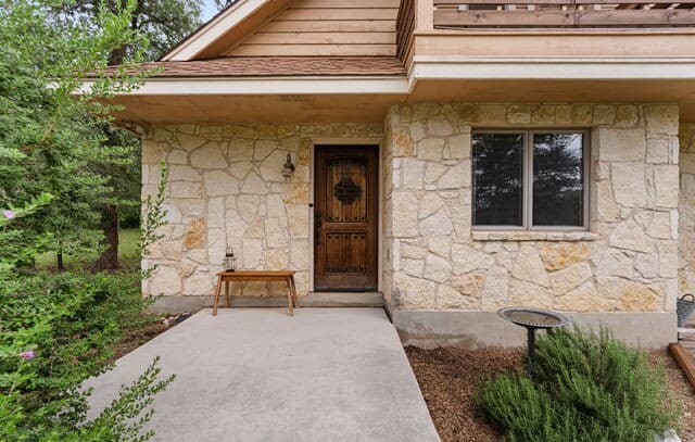 208  Oak Bend Dr, La Vernia, TX 78121 — photo 4