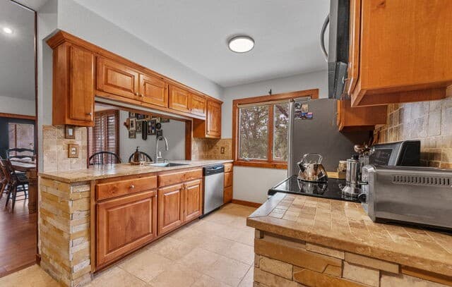 208  Oak Bend Dr, La Vernia, TX 78121 — photo 8