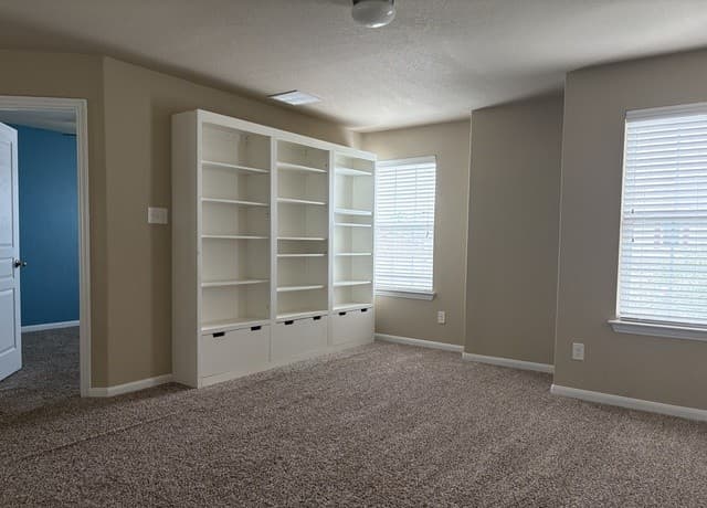 1810  Golden Maple, San Antonio, TX 78245 — photo 18