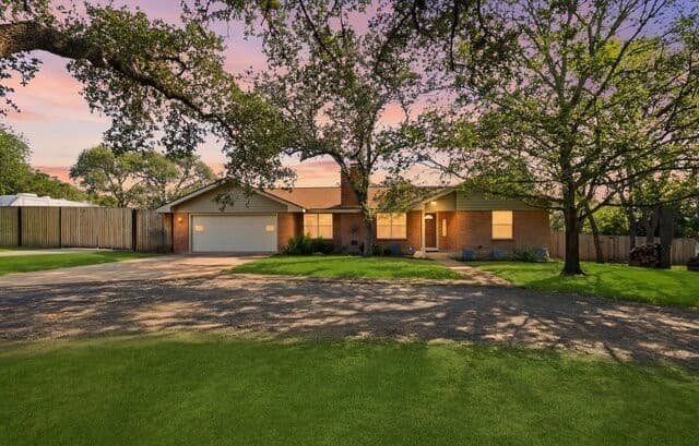 202 Mesa Alta St
