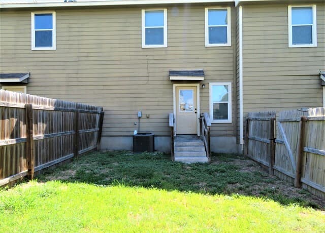 14107  Veneto Dr Unit 1, San Antonio, TX 78233 — photo 2