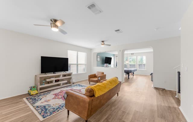 8422 Brazos Pt