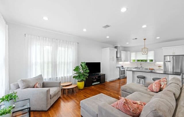 431  Queens Crescent St, San Antonio, TX 78212 — photo 6