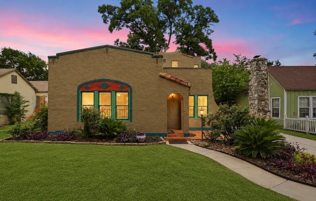 1833 W Gramercy Pl, San Antonio, TX 78201