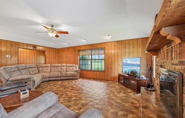 19300 N Fm 81, Hobson, TX 78117 — photo 11
