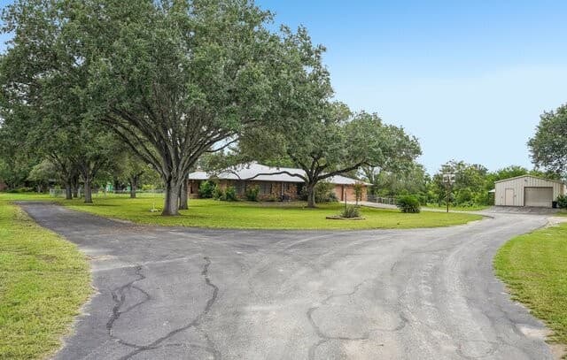 19300 N Fm 81, Hobson, TX 78117 — photo 4