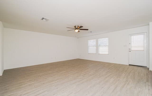 9913  Leeds Wheel, San Antonio, TX 78254 — photo 5