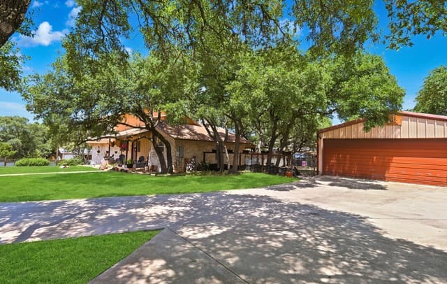 410  Susie Dr, Canyon Lake, TX 78133 — photo 23