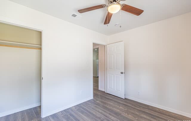 131  Harald, San Antonio, TX 78214 — photo 17