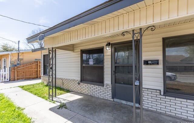 131  Harald, San Antonio, TX 78214 — photo 2